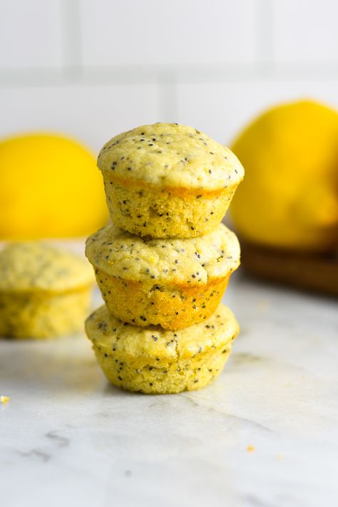 Easy Lemon Poppy Seed Mini Muffins recipe. Crunchy poppy seeds compliment the tender muffins so well, they make a great afternoon snack. Muffins No Butter, Paleo Chocolate Chip Muffins, Vegan Greek Yogurt, Mini Muffin Recipe, Sugar Free Yogurt, Double Chocolate Chip Muffins, Almond Granola, Poppy Seed Muffins, Lemon Poppyseed Muffins