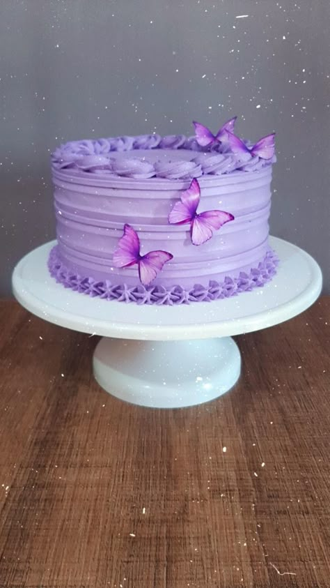 Butterfly Quinceanera Theme, B Day Cake Ideas, Purple Butterfly Cake, Cake Purple, Purple Cakes Birthday, 15th Birthday Cakes, Purple Birthday Party, Lavender Cake, Purple Cakes