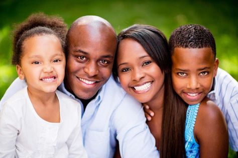 Family Bonding Pictures, Preschool Sunday School Lessons, Parenting Methods, African American Family, Peaceful Parenting, Family Bonding, Black Families, Family Values, Poses References