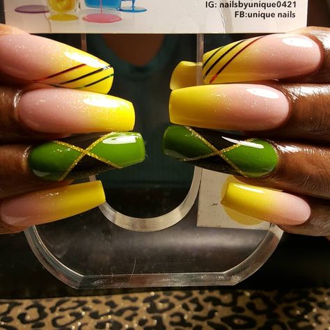 nails are my passion on Instagram: “Nails by unique!!!!! Ombre solar full set!!!! Jamaican nails!!!!! No polish!!!!! All acrylic!!!!! My girl is Jamaican ready!!!!! Thank u…” Jamaica Theme Nails, Jamaican Inspired Nails, Carribean Nails Designs, Jamaica Nails Vacations, Jamaica Inspired Nails, Jamaica Nail Designs, Jamaican Nails Ideas, Nails No Polish, Jamaican Nail Designs