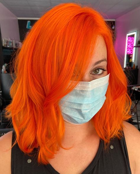 Vivid Orange Hair, Neon Orange Hair Color, Neon Orange Hair, Bright Orange Hair, Orange Hair Bright, Hair Color Orange, Vivid Hair Color, Neon Hair, Hair Shades