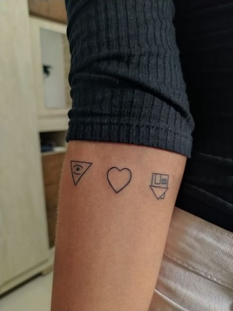 #tattoo #thenbhd #theneighbourhood #minimalista #cute #feminina #indie #alternative #rock Nbhd Tattoo Ideas, The Neighbourhood Tattoo Ideas, Nbhd Tattoo, The Nbhd Tattoo, The Neighborhood Tattoo, 505 Tattoo, Neighbourhood Tattoo, Alternative Tattoos Grunge, Indie Tattoo Ideas