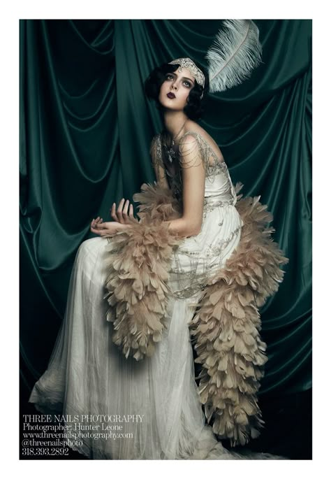 Love 1920s Aesthetic, Wedding Dress Black, 20s Party, The Roaring 20s, 1920s Wedding, 1920's Fashion, Great Gatsby Party, Flapper Girl, 1920s Style