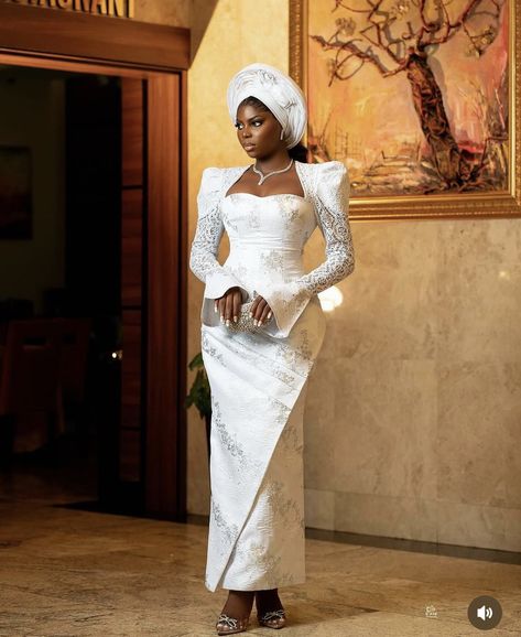 Iro And Blouse Lace Styles Latest, Yoruba Traditional Wedding Attire, Birthday Dress Idea, Aso Oke Styles, Yoruba Fashion, Brocade Styles, Engagement Photo Shoot Poses, Traditional Wedding Ideas, Yoruba Bride