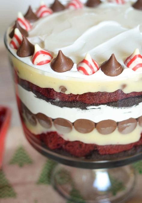 Ultimate Desserts, Dessert Trifle, Trifle Bowl Recipes, Trifle Cake, Trifle Dessert Recipes, Christmas Trifle, Cheesecake Trifle, Velvet Cheesecake, Dessert Board