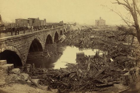 What to Do on a Day Trip to Johnstown, Pennsylvania Haunted Pennsylvania, Altoona Pennsylvania, Johnstown Flood, Johnstown Pennsylvania, Pennsylvania History, Oregon Trail, Stone Bridge, Appalachian Mountains, Most Haunted