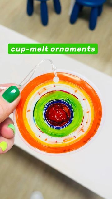 Melted Solo Cup Ornaments, Melting Cups Craft, Melting Cup Ornament, Melted Cup Ornaments Diy, Melted Cup Ornament, Plastic Cup Ornaments Melted, Preschool Ornament Craft, Scouts Activities, School Holiday Crafts