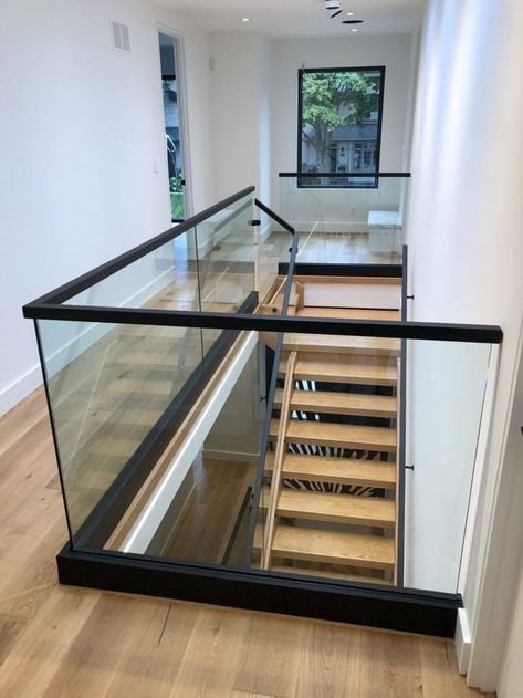 Loft Railing Glass, Loft With Glass Railing, Glass Interior Railing, Glass Staircase Railing Modern, Stairs Glass Railing Design, Staircase Glass Railing Design, Staircase With Glass Railing, Glass Banister, Stairs Railing Design