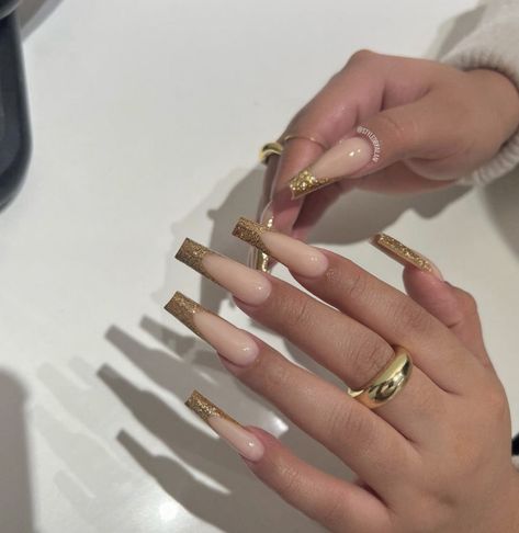 Gold French Tip Coffin, Glitter Nails Classy, Sparkly Nails Gold, Nails Gold French Tip, French Tip Nails Glitter, Gold French Tip Nails, Gold French Tip, Long Almond Nails, Gold Acrylic Nails