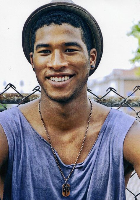 Polynesian Hair, Polynesian People, Black Male Models, Art Outfits, Face Drawing Reference, Eyes Brown, Face Reference, Black Eyes, Black Art Pictures