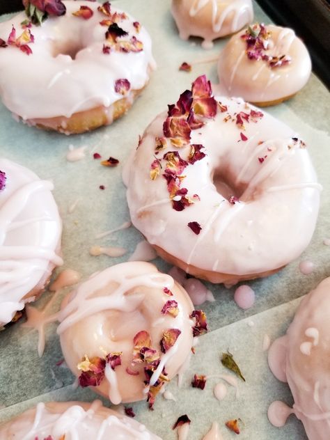 Mad Women, Diy Resin Art, Sweets Recipes, Instagram Page, Wedding Food, Resin Diy, Donuts, Dessert Recipes, Cheese