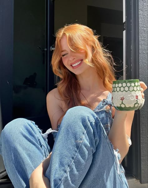 Ginger Hair Color, Ginger Girls, Lily Evans, Strawberry Blonde, American Beauty, Hair Inspo Color, Ginger Hair, Aesthetic Girl, Hair Goals