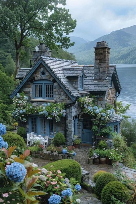 Sky Window, Magic Decor, Landscape Aesthetic, Cute Cottages, Vintage Houses, Fairytale House, Cosy Cottage, Cottage Aesthetic, Seaside Living