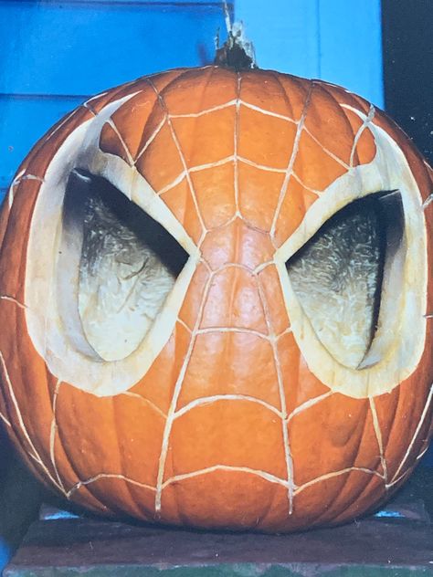 Pumpkin Spiderman, Spiderman Jack O Lantern, Spiderman Jackolantern, Pumpkin Carving Spiderman, Spider Man Pumpkin Carving, Spiderman Pumpkin Carving, Pumpkin Carving Superhero, Halloween Pumpkins Spiderman, Dc Pumpkin Carving