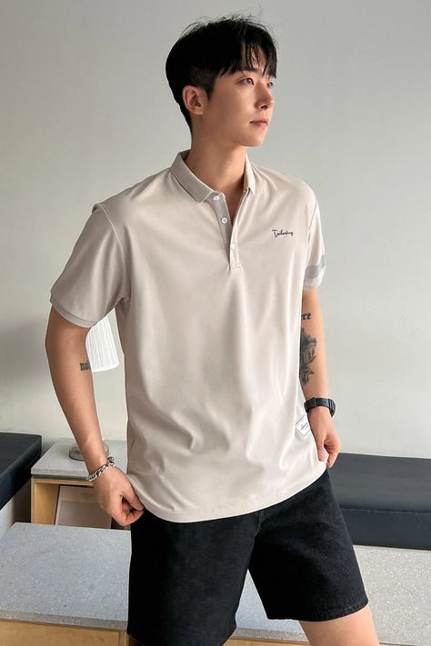 This men's polo t-shirt has a polyester fabric, beige color, short-sleeved design, and is perfect for summer days. #men #polo #koreanfashion Ootd Polo Shirt Man, Beige Polo Shirt Outfit Men, Polo Shirt And Shorts Outfit Men, Polo And Shorts Outfit Men, Top Siders Men Outfit, Polo Tshirt Men Outfit Casual, Polo Shirts Outfits, Poloshirt Outfit For Men, Polo T Shirts For Men Outfit