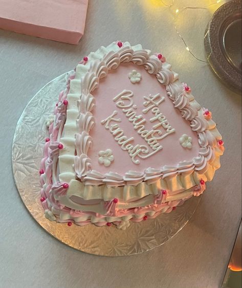 Nineteen Birthday Cake, Nineteen Birthday, Birthday Cake Heart, Girly Birthday Cake, Baby Birthday Cake, Girly Birthday Cakes, Heart Birthday Cake, Cake Heart, Birthday Heart