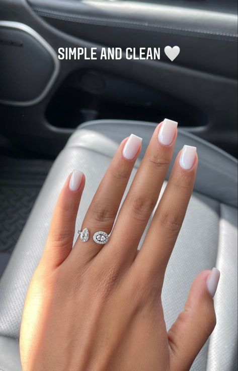 Basic Nails Ideas, Rounded Acrylic Nails, Milky Nails, Acrylic Toe Nails, Subtle Nails, Simple Gel Nails, Girly Acrylic Nails, Work Nails, Basic Nails