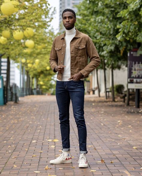 Brown Denim Jacket Outfit Men, Brown Denim Jacket Outfit, Jacket Outfit Men, Brown Denim Jacket, Desert Chic, Brown Denim, Denim Jacket Outfit, Spring Fashion Casual, Jacket Outfit