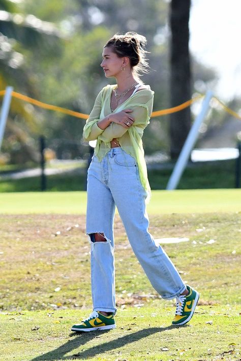 Hailey Bieber Dunk Low, Nike Dunk Brazil Outfit, Hailey Bieber Nike Dunk, Brazil Dunks Nike Outfit, Nike Dunk Low Brazil Outfit, Nike Dunk Low Outfit Summer, Dunk Low Outfit Women Summer, Blue Nike Dunks Outfit, Nike Dunk Brazil