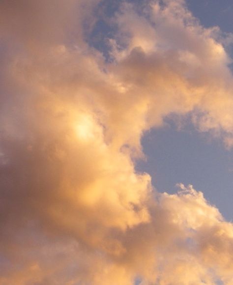 The Ornamentalist: Under Baroque Skies: finding inspiration in the clouds Moodboard Yellow, Perseus And Andromeda, Oil Sketch, Yellow Cloud, Sky Images, Ceiling Murals, Yellow Sky, Finding Inspiration, Theme Background