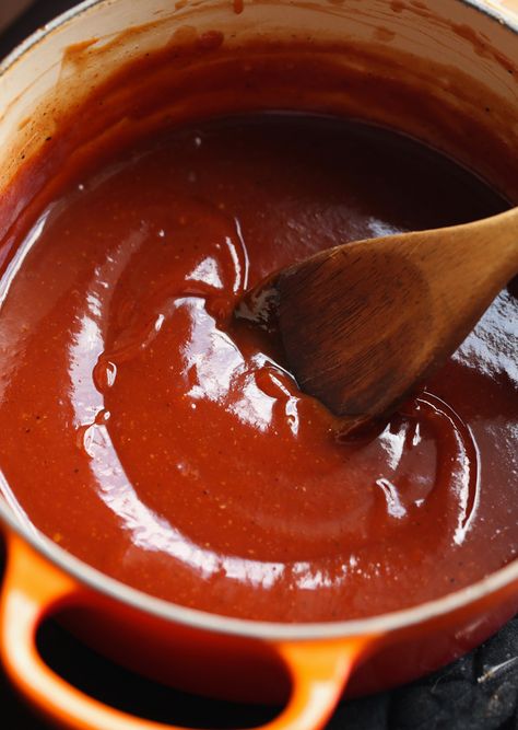 This Easy Homemade BBQ Sauce Recipe is bold, tangy, sweet, and smoky! It's great for brushing onto chicken, steak, or even using as a dipping sauce! Made in just 15 minutes, this will be your new go-to BBQ sauce! #cookiesandcups #bbqsauce #homemade #bbq #grilling Easy Homemade Bbq Sauce, Easy Bbq Sauce, Bbq Sauce Homemade Easy, Honey Mustard Recipes, Homemade Bbq Sauce Recipe, Homemade Bbq Sauce, Mustard Recipe, Barbecue Sauce Recipes, Homemade Barbecue Sauce