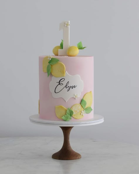 Lemon First Birthday Cake, Lemon Theme Cake, Lemon Birthday Cakes, Cake Children, Lemon Birthday, How To Make Wedding Cake, Cartoon Cake, Cake Inspo, Creative Birthday Cakes