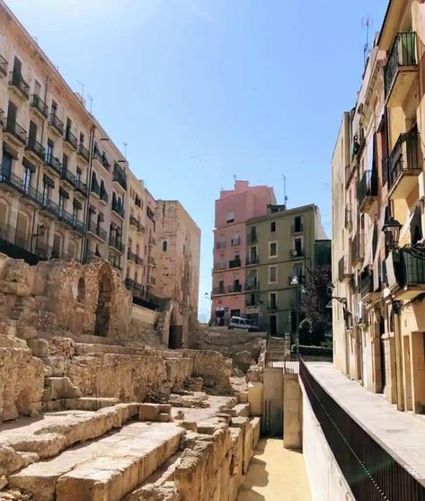 Roman and Romanesque in Tarragona, Spain - Lions in the Piazza Day Trip From Barcelona, Tarragona Spain, Ideal Day, Roman Ruins, Day Trip, The Sea, Barcelona, Spain, Ruins