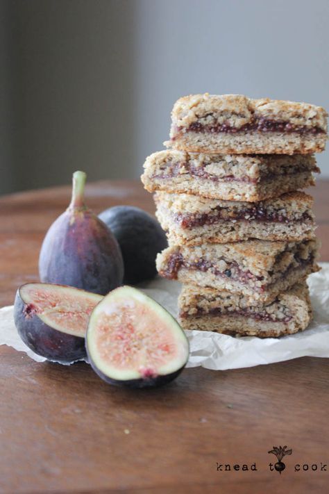 Fig Newton Bars, Homemade Fig Newtons, Mamma Chia, Fig Newtons, Fig Recipes, Cookies Vegan, Fresh Figs, Nutritious Snacks, Vegan Cookies