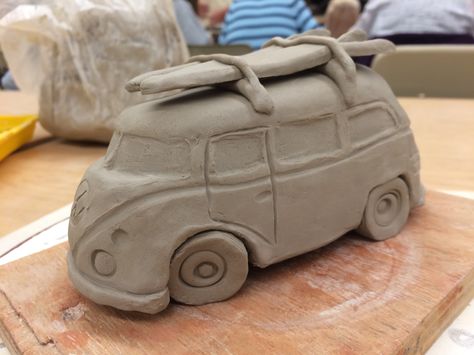 Clay Cars, Clay Car, Ceramic Pinch Pots, Ceramic Car, Slab Ceramics, Ceramic Art Sculpture, Pottery Houses, Clay Things, Clay Diy Projects