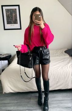 Outfit Du 16, Outfit 16eme Paris, Old Money Fashion Aesthetic, Outfit Parisienne, Outfit Inspo Old Money, Outfit Pull, Outfit Stockholm, Style Stockholm, Dynasty Outfits