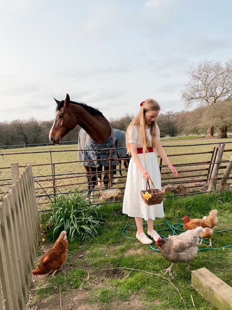 Surrounded by animals — is there anywhere else you would rather be? Cottagecore Housewife, Cottagecore Family, Farm Family Aesthetic, Farm Mum Aesthetic, Slow Life Aesthetic, Farming Family Aesthetic, Farm Family Asethic, Country Lifestyle Farm Life Family, Cottagecore Farm