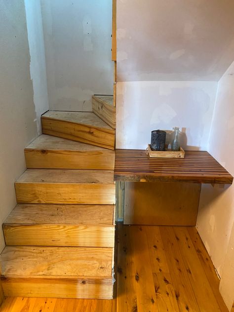 Bifurcated stairs to half-turn stairs
An incredible transformation that has more to come How To Make A Spiral Staircase, Diy Loft Stairs How To Build, Diy Spiral Staircase, Diy Wood Spiral Staircase, Ship Ladder Stairs Diy, Dollhouse Spiral Staircase Diy, Staircase Transformation, Steep Staircase, Attic Staircase