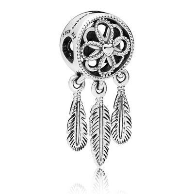 PANDORA Spiritual Dream Catcher Dangle Charm Antique Charm Bracelet, Rings Pandora, Diy Jewelry To Sell, Charms Pandora, Bracelet Pandora, Pandora Bracelet Charms, Pandora Bracelets, Dangle Charms, Pandora Bracelet