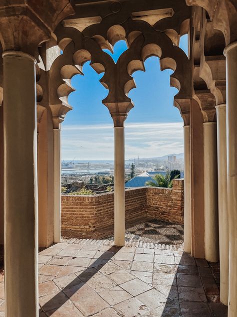 #malaga #spain #nature #spring #photography #cute #city #europe #travel #traveltips #travelblogger #alcazaba #view Spain Nature, Cute City, City Europe, Malaga City, Nature Spring, Malaga Spain, Blue Aesthetic Pastel, Arabic Art, Spring Photography