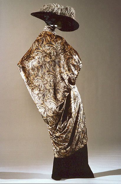 Garment Inspiration, Fashion 1910, Paul Poiret, Evening Coat, 1910s Fashion, French Paris, Shoes Girl, Jeanne Lanvin, Historic Clothing