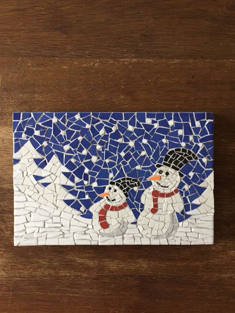 Mosaic Snowman, Snowflake Mosaic, Mosaic Christmas Tree, Free Mosaic Patterns, Christmas Mosaics, Mosaic Tray, Paper Mosaic, Mosaic Rocks, 8th Grade Art