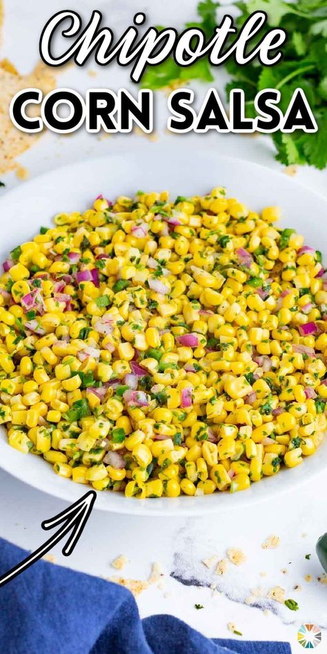 Chipotle corn salsa is the secret ingredient that takes all of your Mexican dishes to the next level. Simply combine corn, cilantro, jalapeño, lime, lemon juice, and seasonings into a bowl and stir. This fast and easy copycat recipe will become your new go-to for leveling up your favorite tacos, burritos, and bowls. Make this corn salsa today! Chipotle Corn Salsa Recipe, Southwest Food, Easy Corn Salsa, Chipotle Corn Salsa, Chipotle Corn, Sunday Meals, Chipotle Copycat, Salad Veggies, Appetizer Board