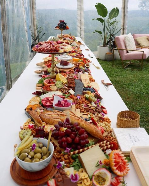 Italian Buffet, Buffet Party, Catering Display, Fruit Displays, Fruit Kabobs, Wedding Buffet, Charcuterie And Cheese Board, Party Platters, Food Displays