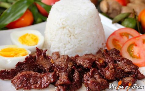 Tapsilog Recipe (Beef Tapa Original) Tapsilog Recipe, Molo Recipe, Pandecoco Recipe, Filipino Meal, Bangus Recipe, Cured Beef, Ensaymada Recipe, Pancit Recipe, Beef Empanadas Recipe