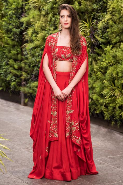 Orang India, Cape Lehenga, Crop Top Lehenga, Gaun Fashion, Lehenga Skirt, Red Lehenga, Ghagra Choli, Party Wear Indian Dresses, Dress Indian Style