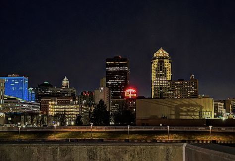 Des Moines Iowa Aesthetic, Downtown City Aesthetic, Iowa Aesthetic, Downtown Des Moines, California Zephyr, Aesthetic City, Des Moines Iowa, City Aesthetic, 50 States