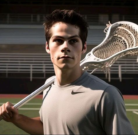 Lacrosse Stiles Stilinski 🥍 Dylan O'brien Lacrosse, Stiles Lacrosse, Stiles Stilinski Lacrosse, Lacrosse Teen Wolf, Lacrosse Pictures, Teen Wolf Lacrosse, Mike Monroe, Teen Wolf Aesthetic, Wolf Aesthetic