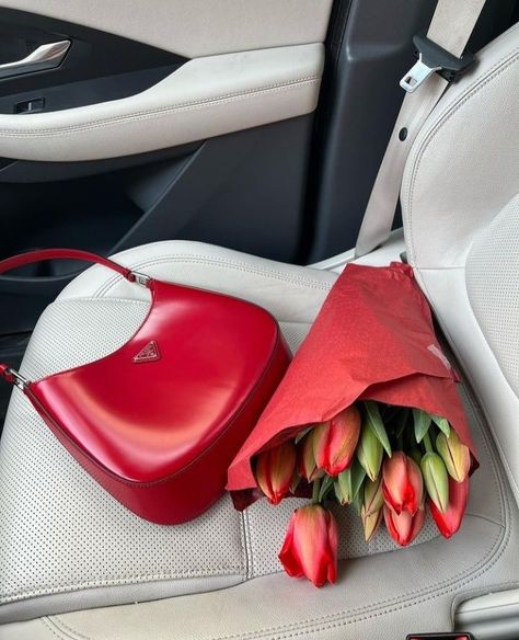 𓃭 on Twitter: "Prada Cleo bag… " Prada Nylon Bag Outfit, Red Prada Bag, Prada Bag Aesthetic, Prada Bag Outfit, Prada Aesthetic, Prada Nylon Bag, Purse Aesthetic, Kylie Francis, Prada Loafers