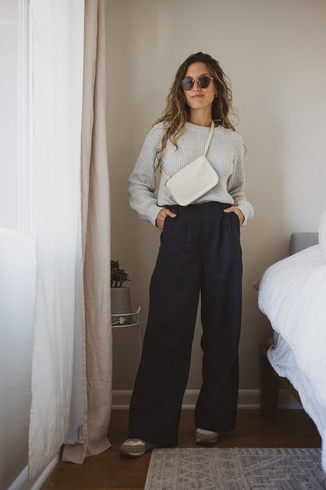 Madewell Wide Leg Pants, Wide Leg Pants Outfit Athleisure, Wide Legged Dress Pants Outfit, Comfort Chic Outfit, Button Up Shirt Outfit Teacher, Women’s Wide Leg Trousers Outfit, Non Frumpy Mom Outfits, Madewell Work Outfit, Medium Fashion Size