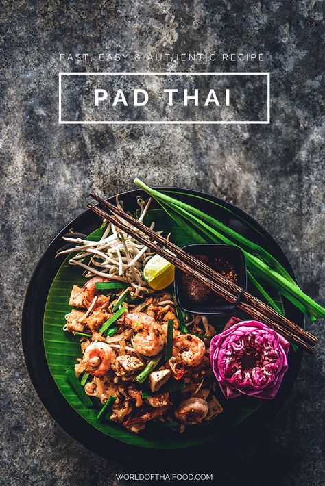 Thai Dishes Authentic, Thai Food Photography, Authentic Thai Food, Best Thai Food, Moody Food Photography, Thai Foods, Pad Thai Recipe, Dark Food Photography, Thailand Food