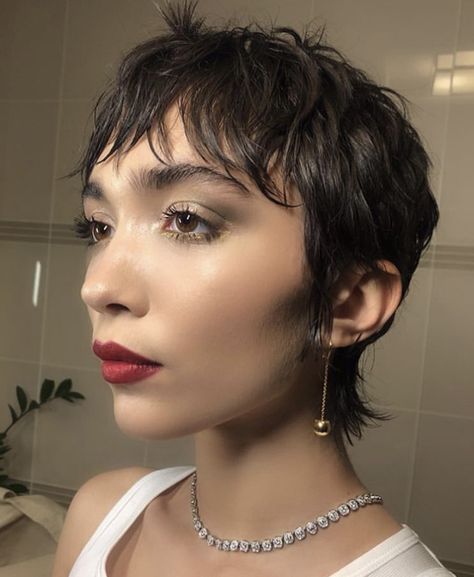 Mullet Haircut, Rowan Blanchard, Short Hair Pixie Cuts, Super Short Hair, Short Pixie Cut, Mullet Hairstyle, Cut My Hair, Short Hair Styles Pixie, Baddie Hairstyles