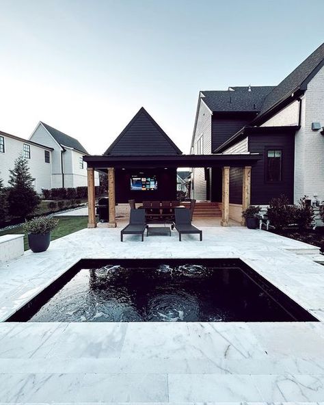 House Backyard Pool, Inground Hot Tub, Family Yard, Pool Surround, House Paint Colors, House With Land, Black Pool, Shoji White, Sunroom Designs