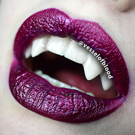 Double Fangs, Fanged Teeth, Kim Hunter, Vampire Party, Horror Photography, Vampire Fangs, Vampire Teeth, Lip Art, Most Favorite