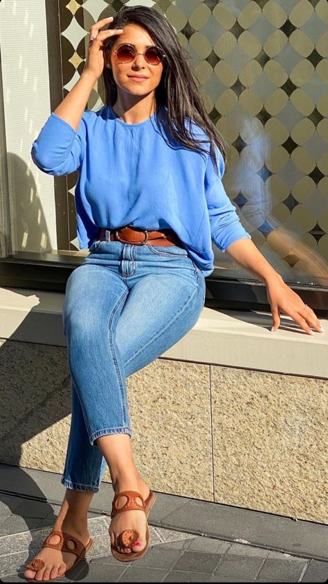 Lale Temori, Pants Women Fashion, Amazing Hair, Classy Outfits, Fashion Pants, Blue Jeans, Cool Hairstyles, Belts, Most Beautiful