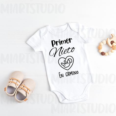 Aesthetic Baby Announcement, Grandma Cups, Pregnancy Announcement For Parents, First Grandbaby, Baby 2 Announcement, Grandparent Announcement, Baby Surprise Announcement, Fun Pregnancy Announcement, Baby Announcement To Husband